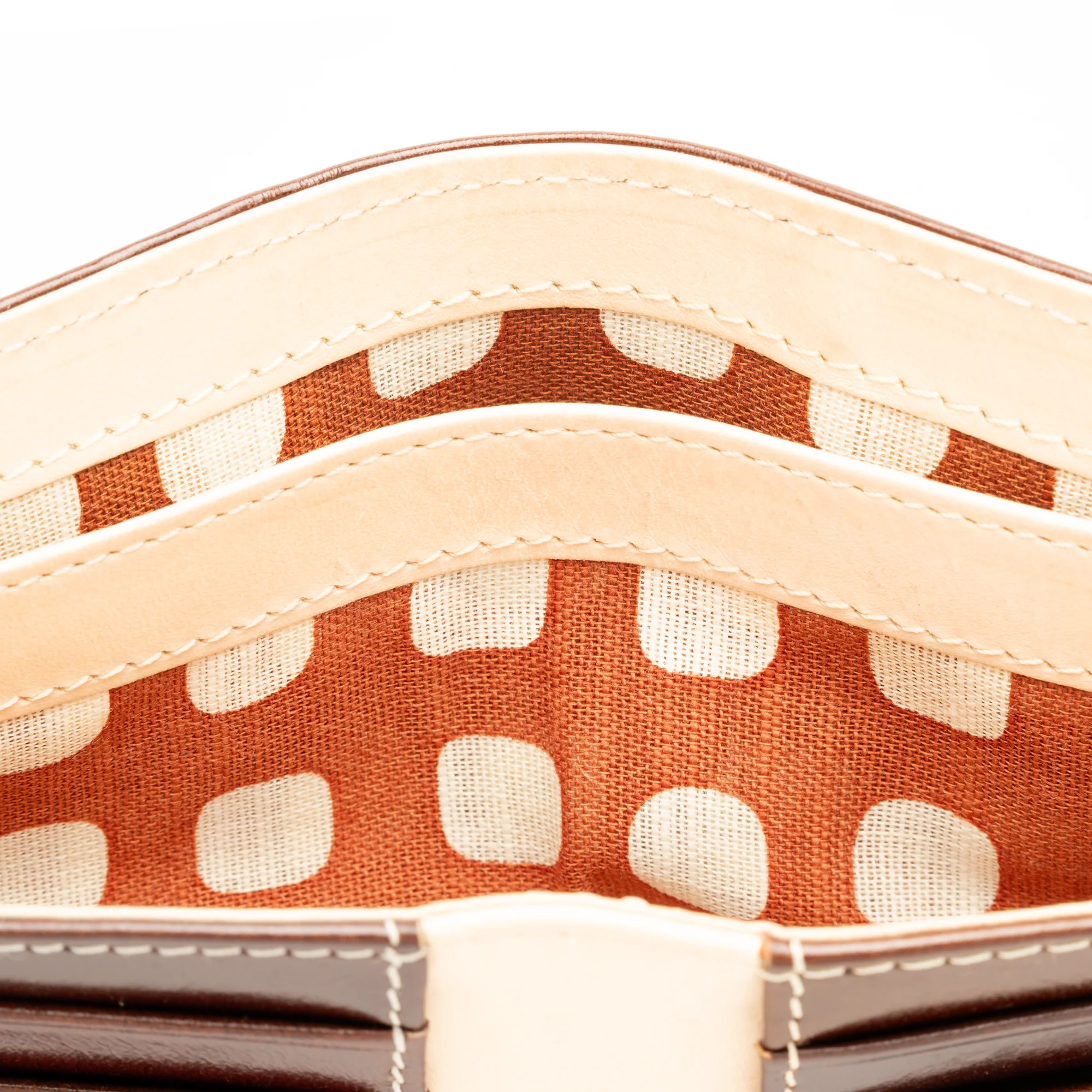 Camden Leather Wallet - Image 24