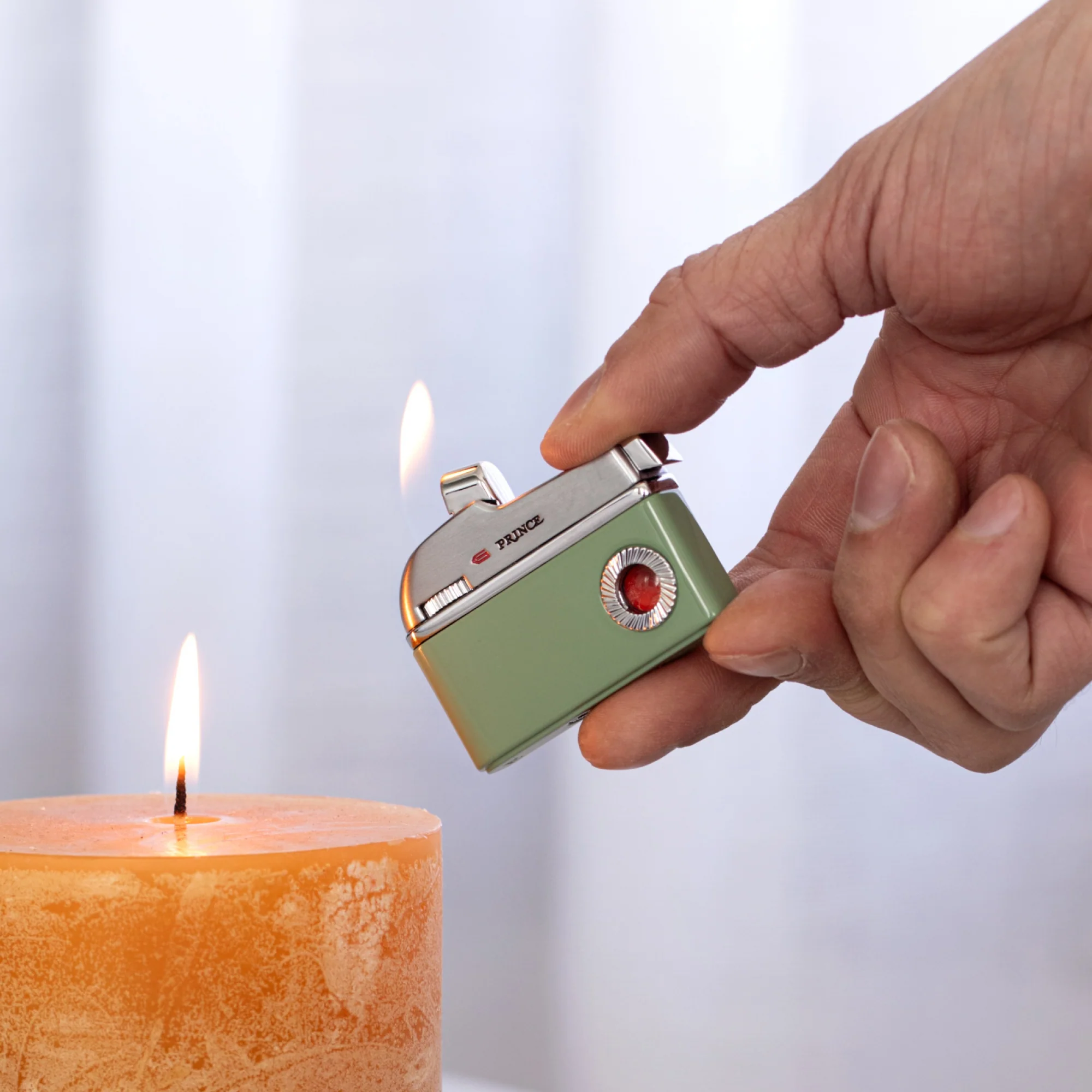 Dolphin Lighter - Image 12